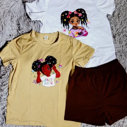 T-Shirt para Niña con Diseños de Muñequitas – Colores Variados | Talla 7